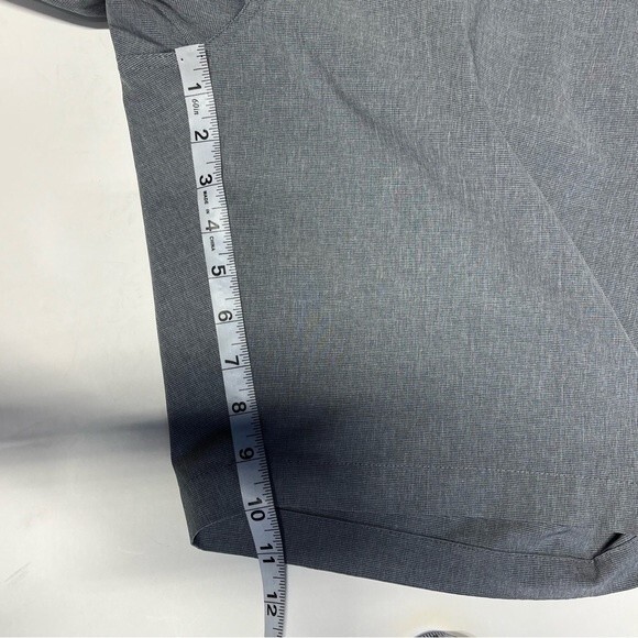Travis Mathew Beck Shorts in Light Gray 34 NWOT - Picture 10 of 11